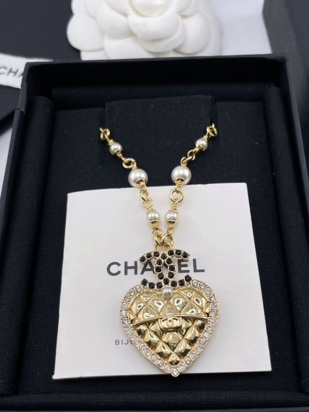 C  hanel Gold-Tone Faux Pearl Heart Motif Interlocking CC Necklace